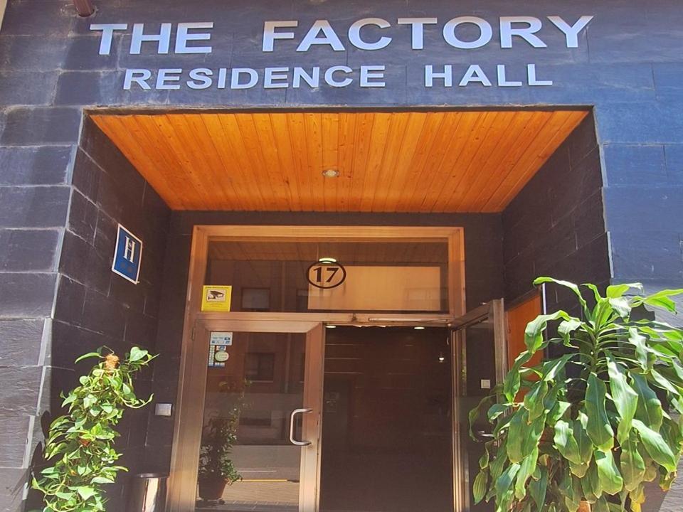 The Factory Residence Hall Ségovie Extérieur photo