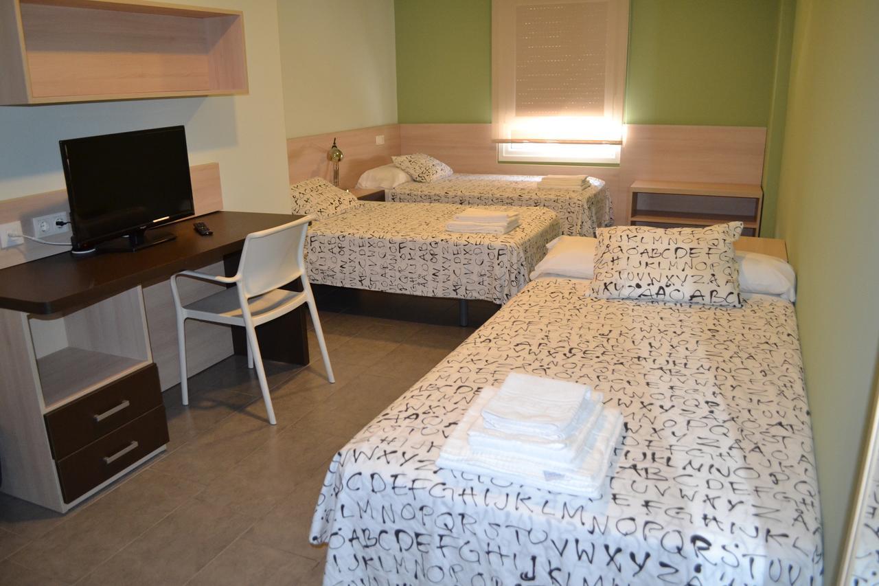 The Factory Residence Hall Ségovie Extérieur photo
